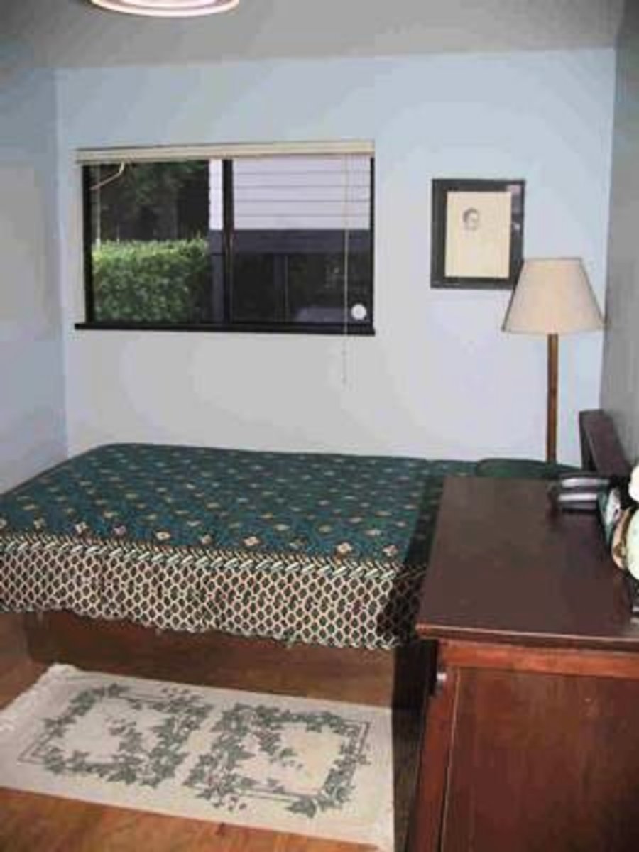 Bedroom Upstairs Third bedroom