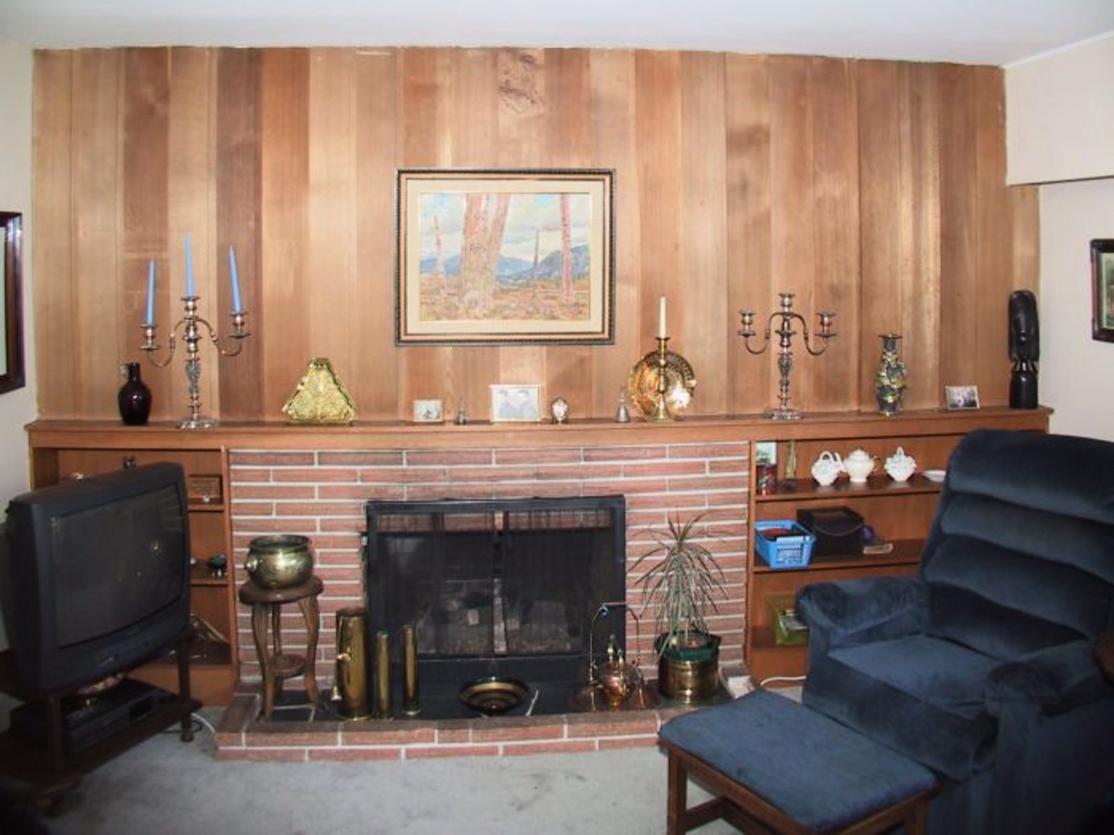Family Room Down Gas Fireplace