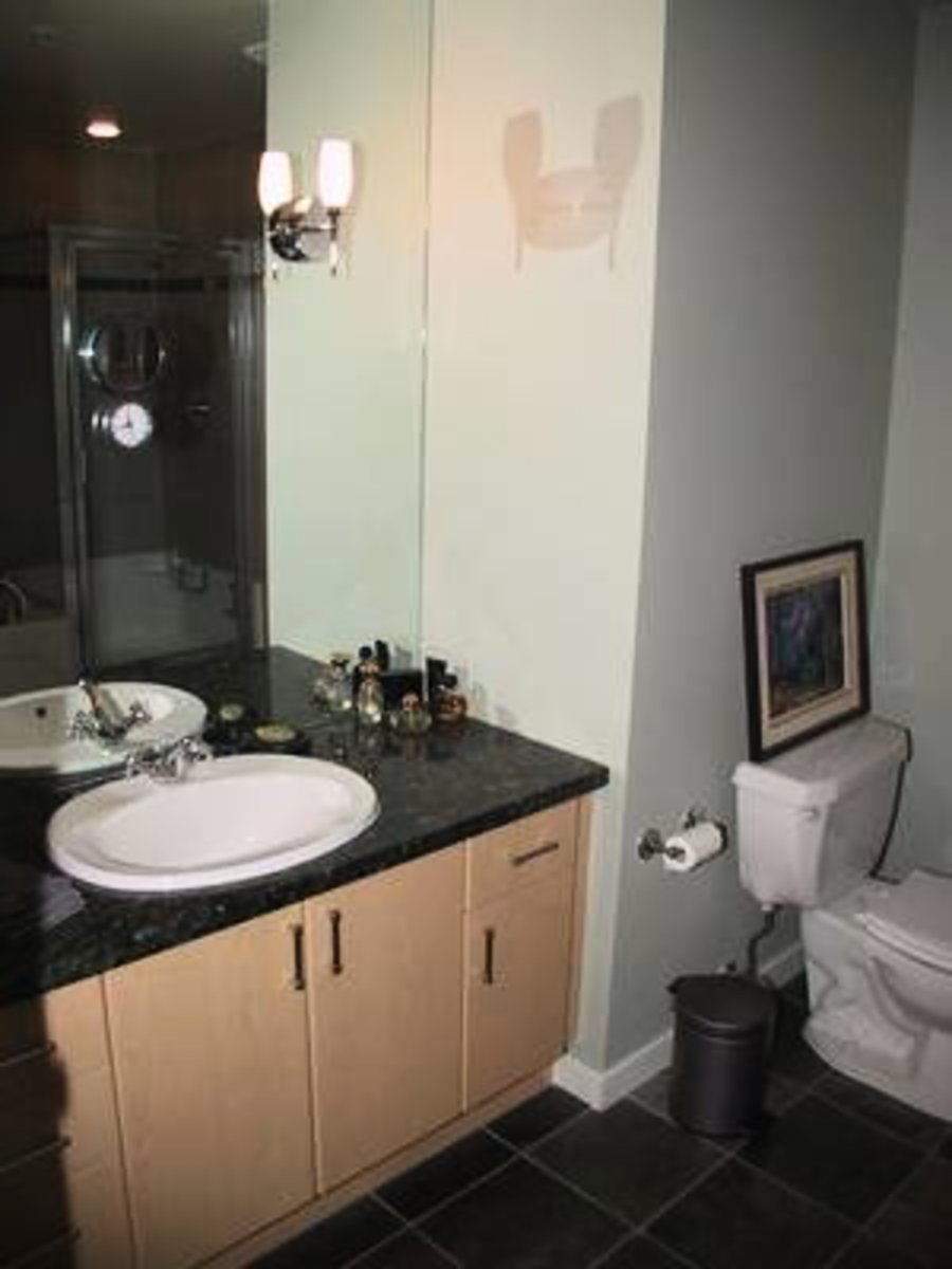 Main Floor Powder Room