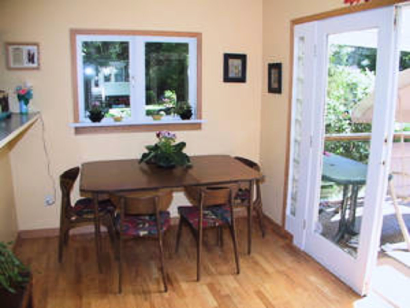 Dining Room Use this as a mini family room or eating area