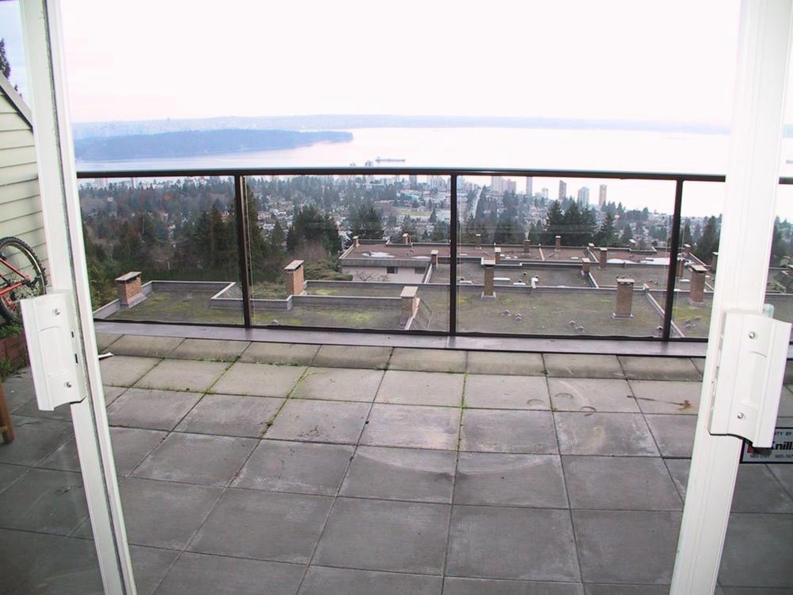 2nd floor sundeck
